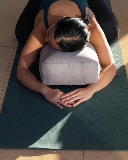 5 Stretches for Period Cramps